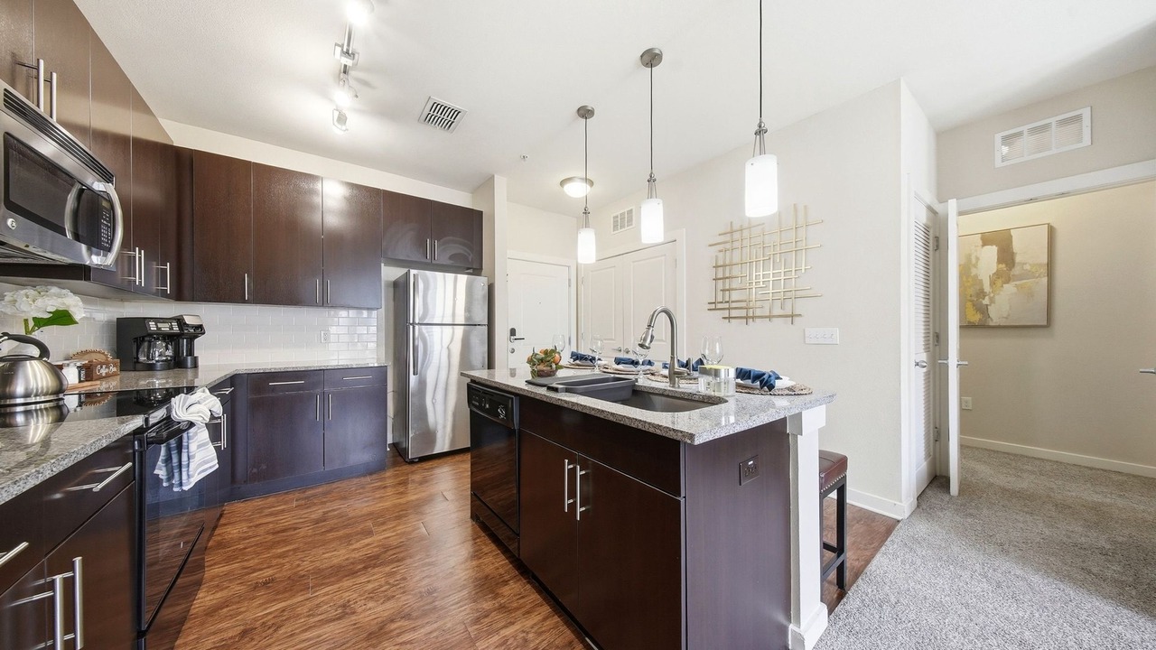 Photo of Kitchen in Courier City - Oscawana