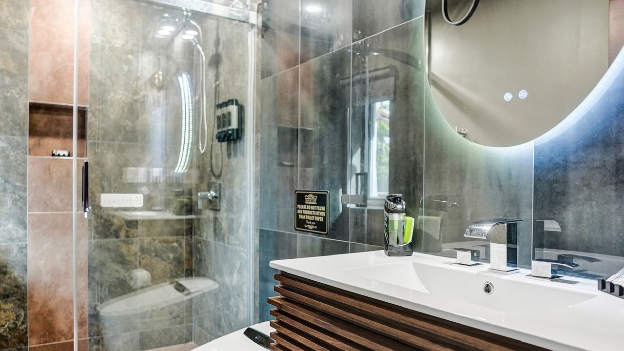 Photo of Bathroom in Wilton Manors