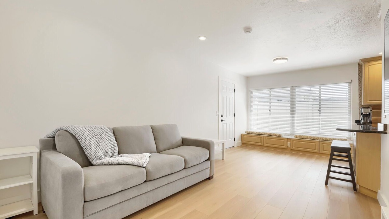 Photo of Livingroom in Seminole