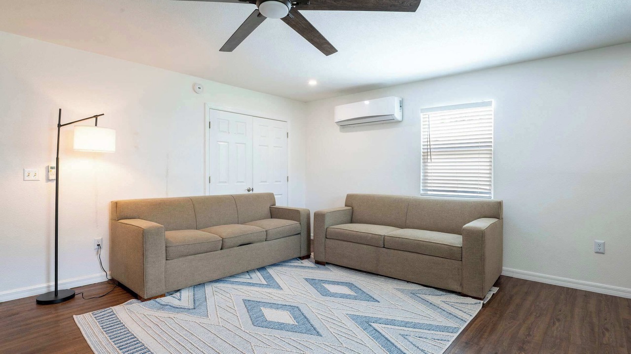 Photo of Livingroom in Seminole
