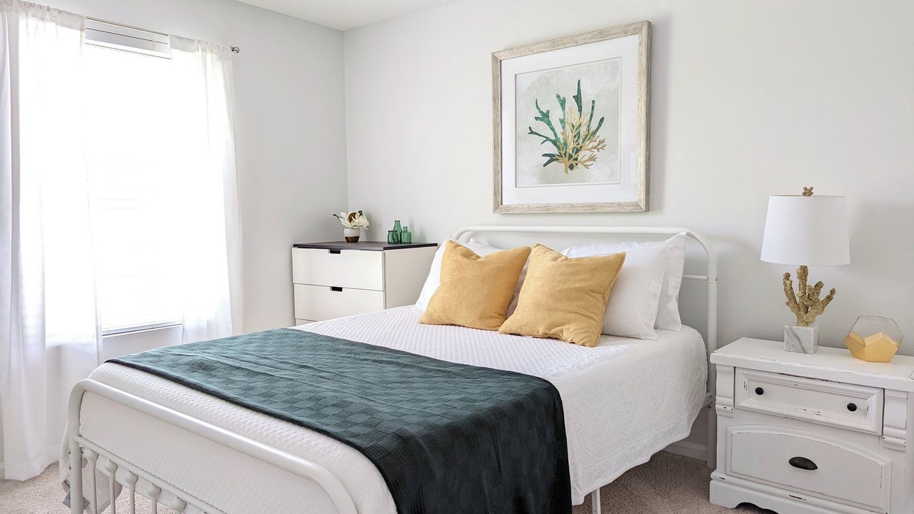 Photo of Bedroom in Neptune Beach