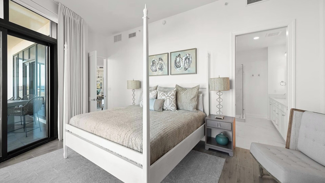 Photo of Bedroom in Gulf Place