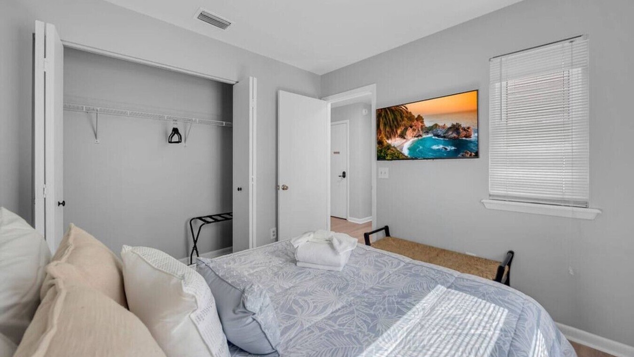 Photo of Bedroom in Holiday Harbors