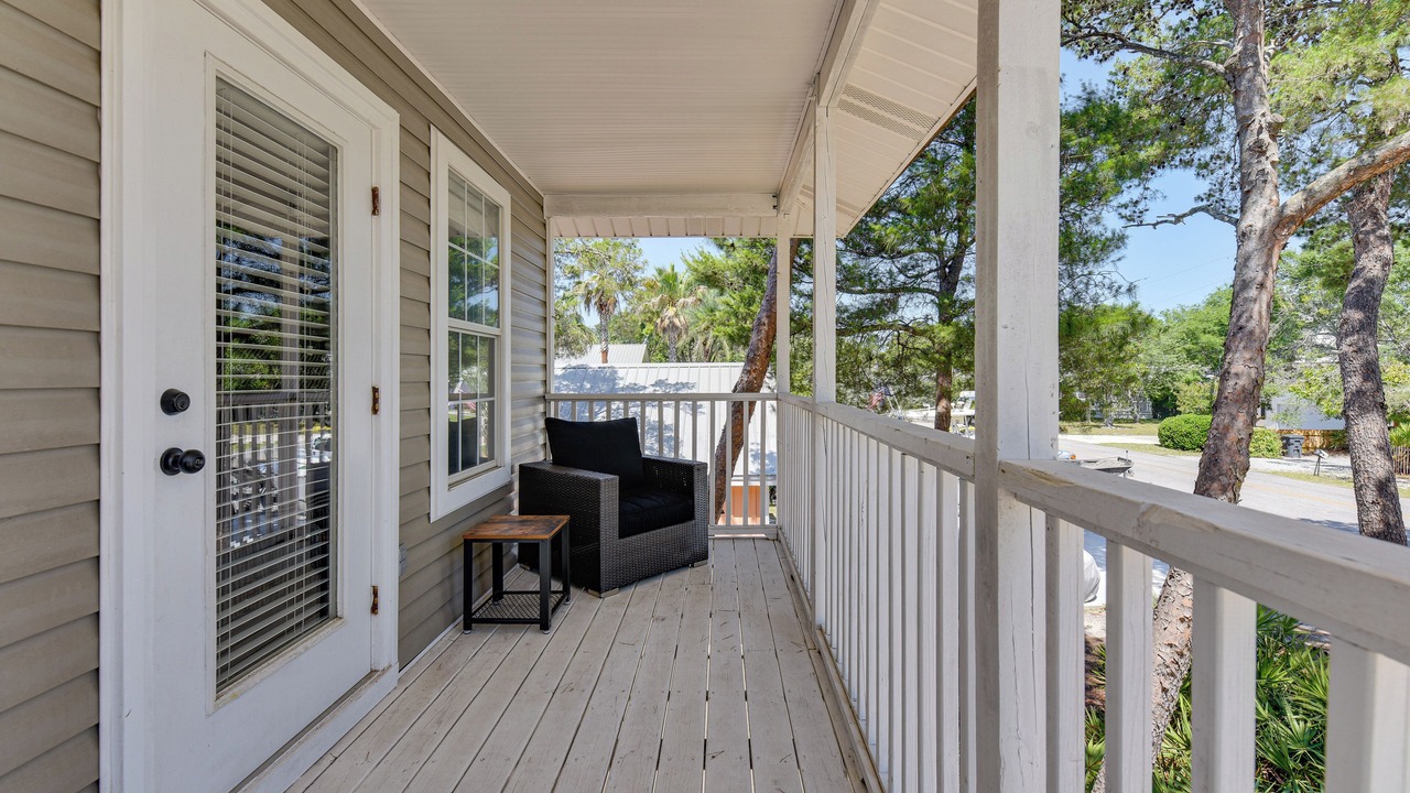 Photo of Patio Balcony in Gulfview Heights