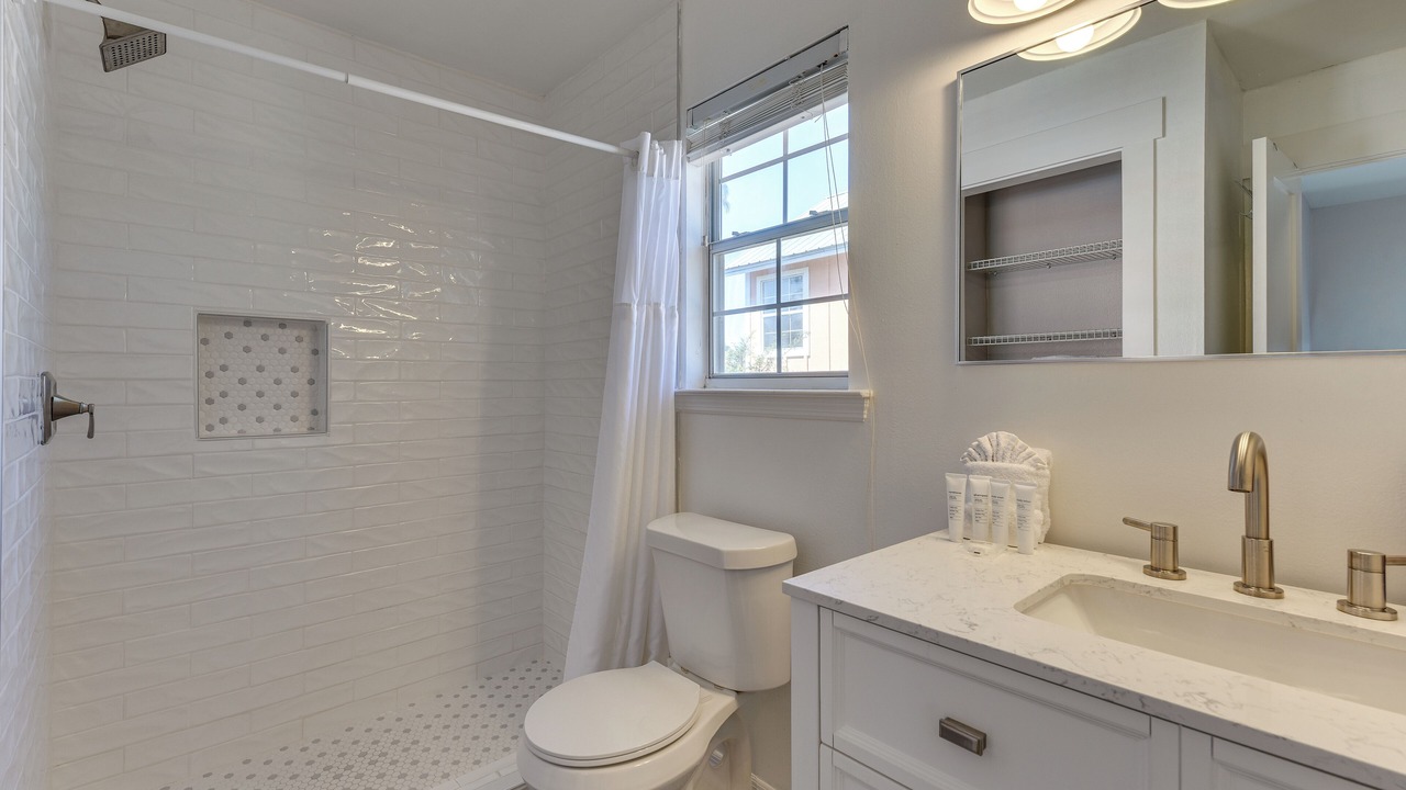 Photo of Bathroom in Gulfview Heights