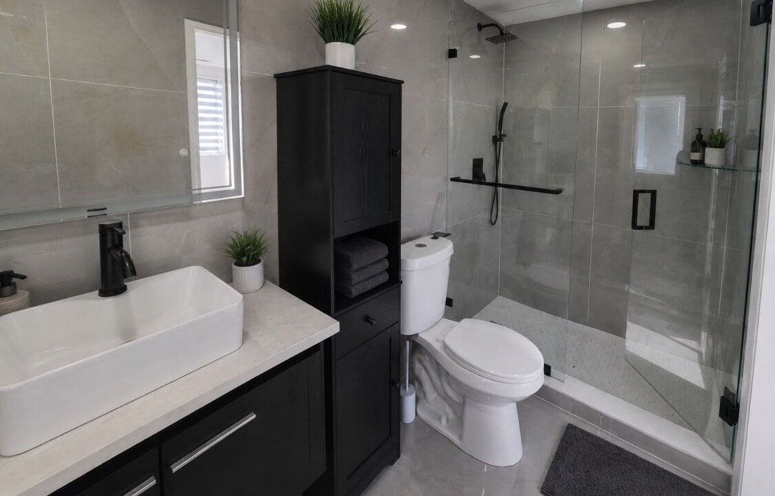 Photo of Bathroom in Egypt Lake-Leto