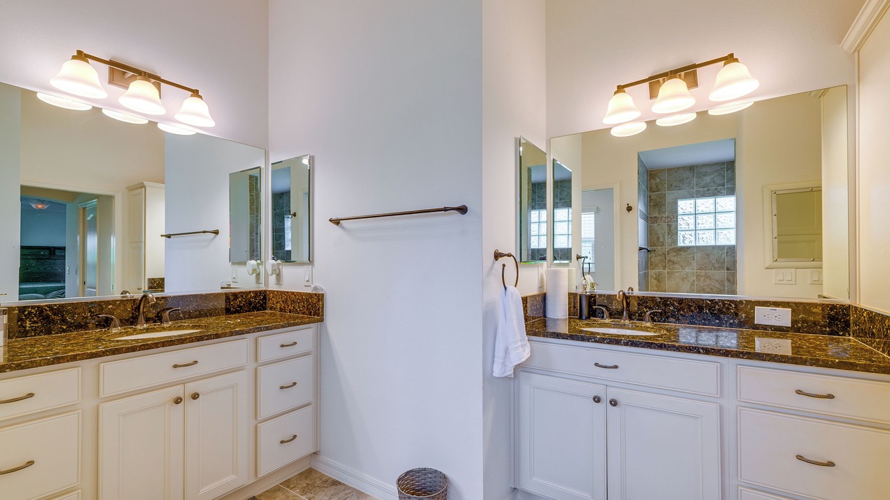 Photo of Bathroom in Fruitland Park