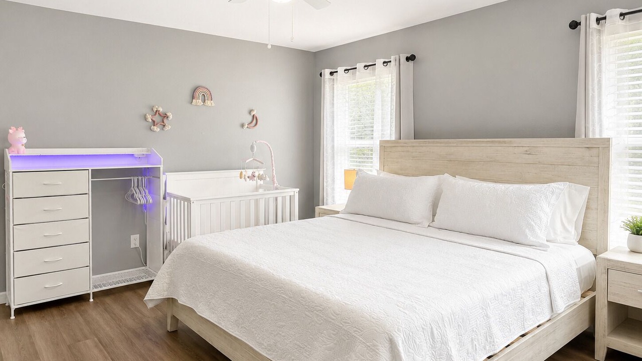 Photo of Bedroom in Silver Springs Shores
