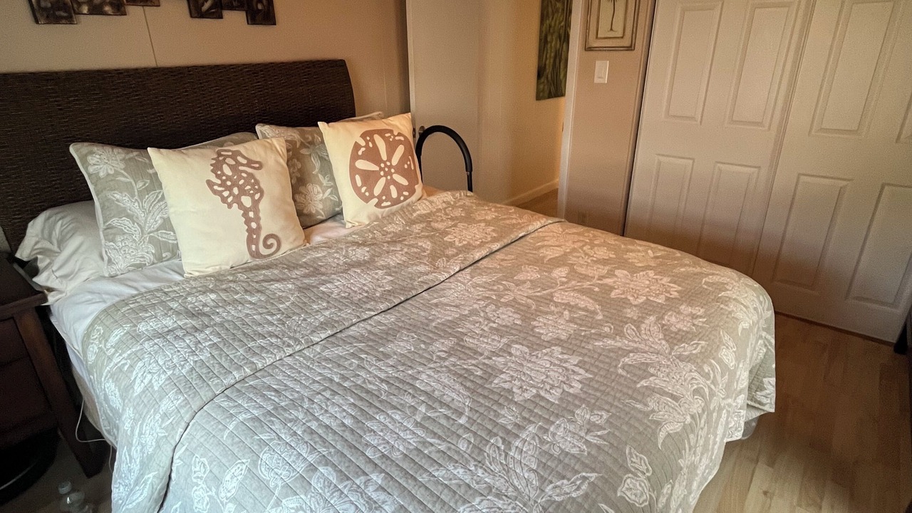 Photo of Bedroom in Pembroke Park