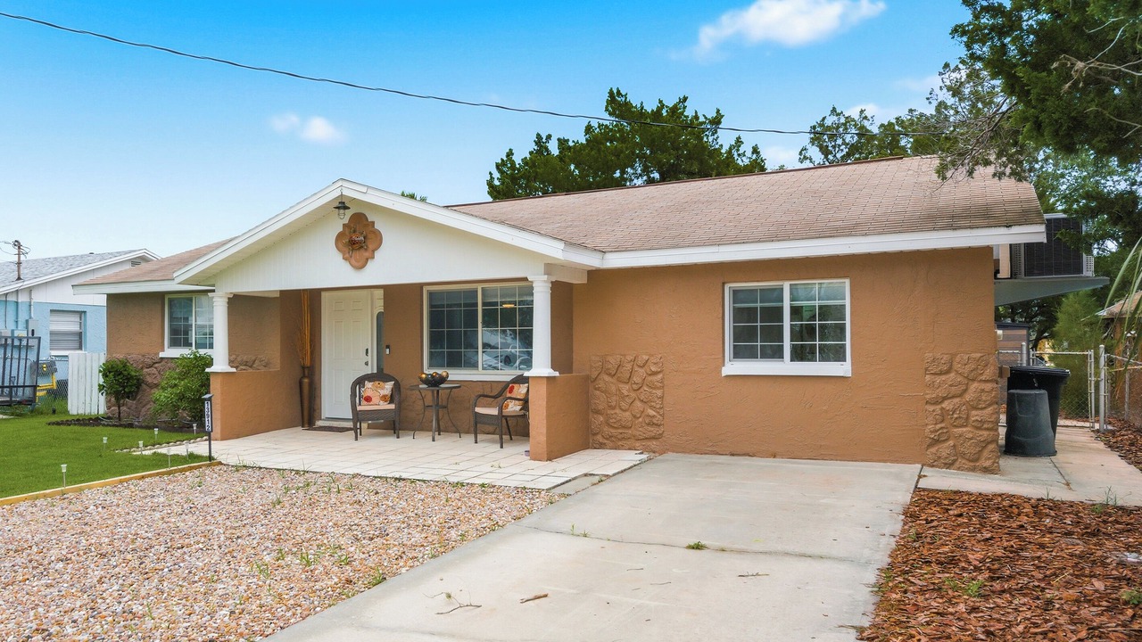 Photo of Outdoor in Hudson Beach Estates