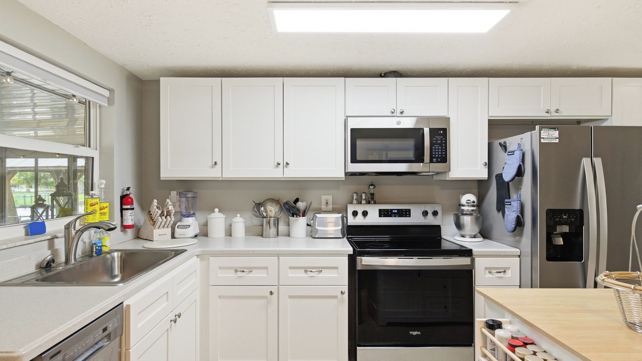 Photo of Kitchen in Hudson Beach Estates