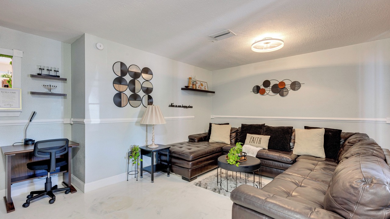 Photo of Bedroom in Orchid Lake Village