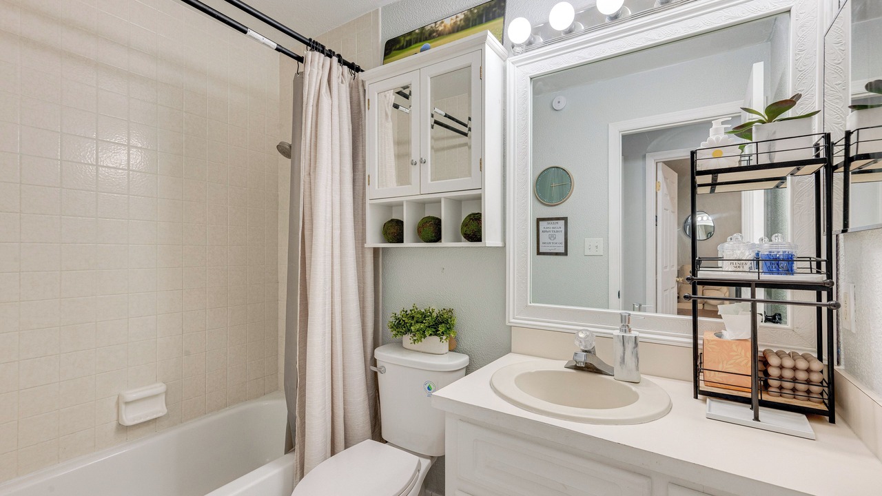 Photo of Bathroom in Orchid Lake Village