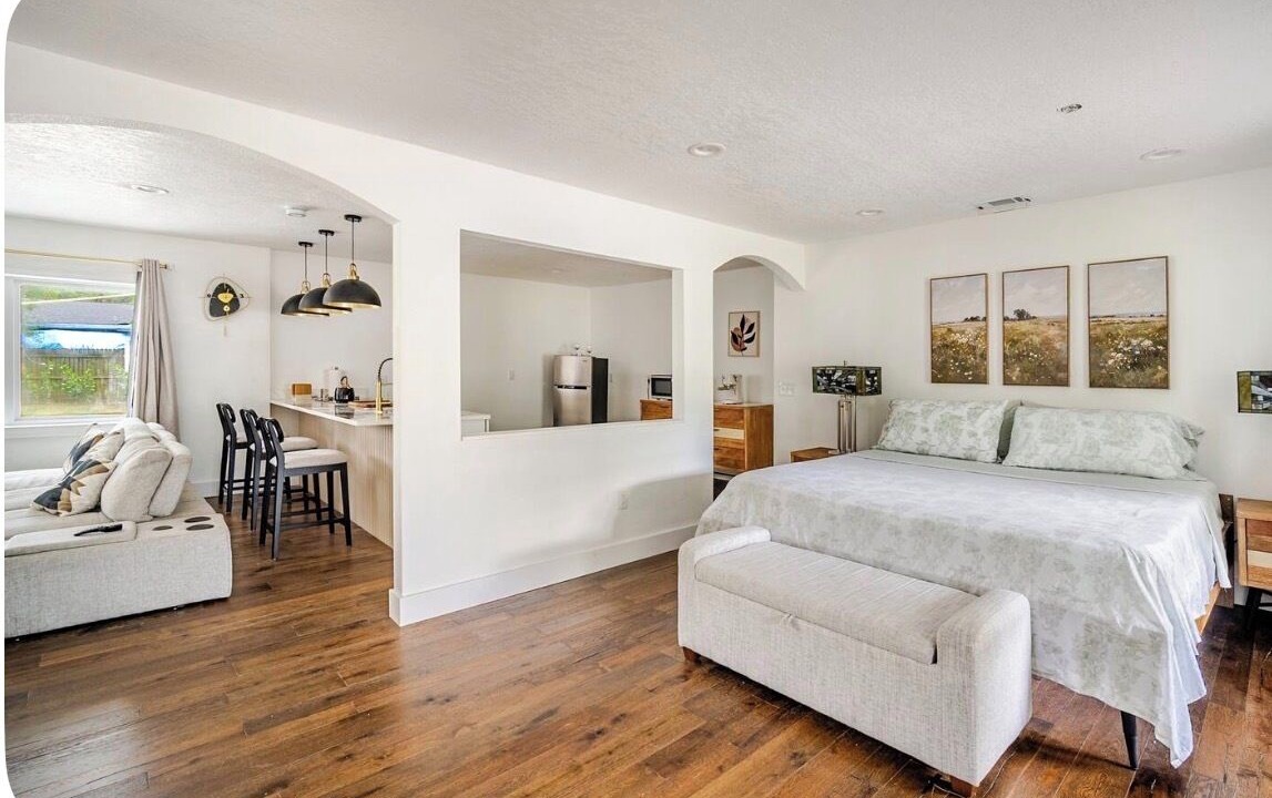 Photo of Bedroom in Egypt Lake-Leto