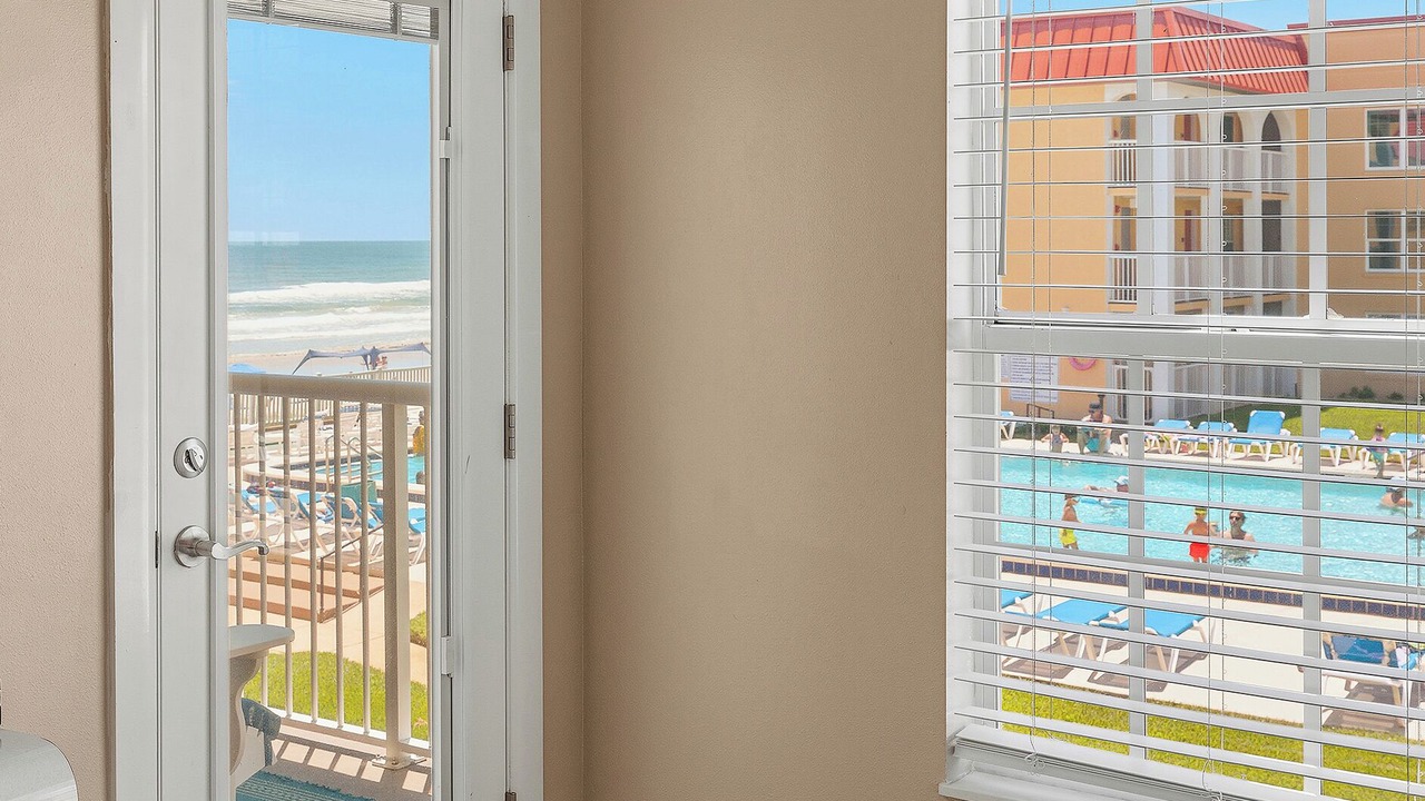 Photo of Patio Balcony in Point East