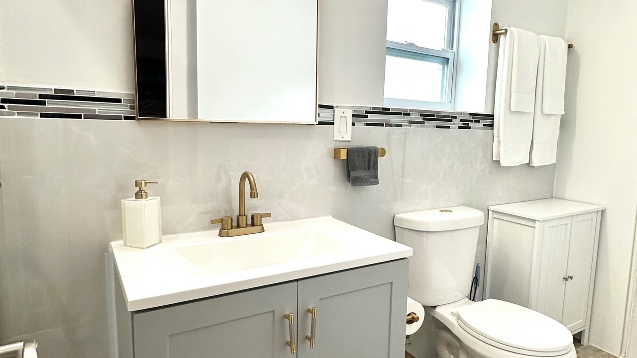 Photo of Bathroom in Temple Crest