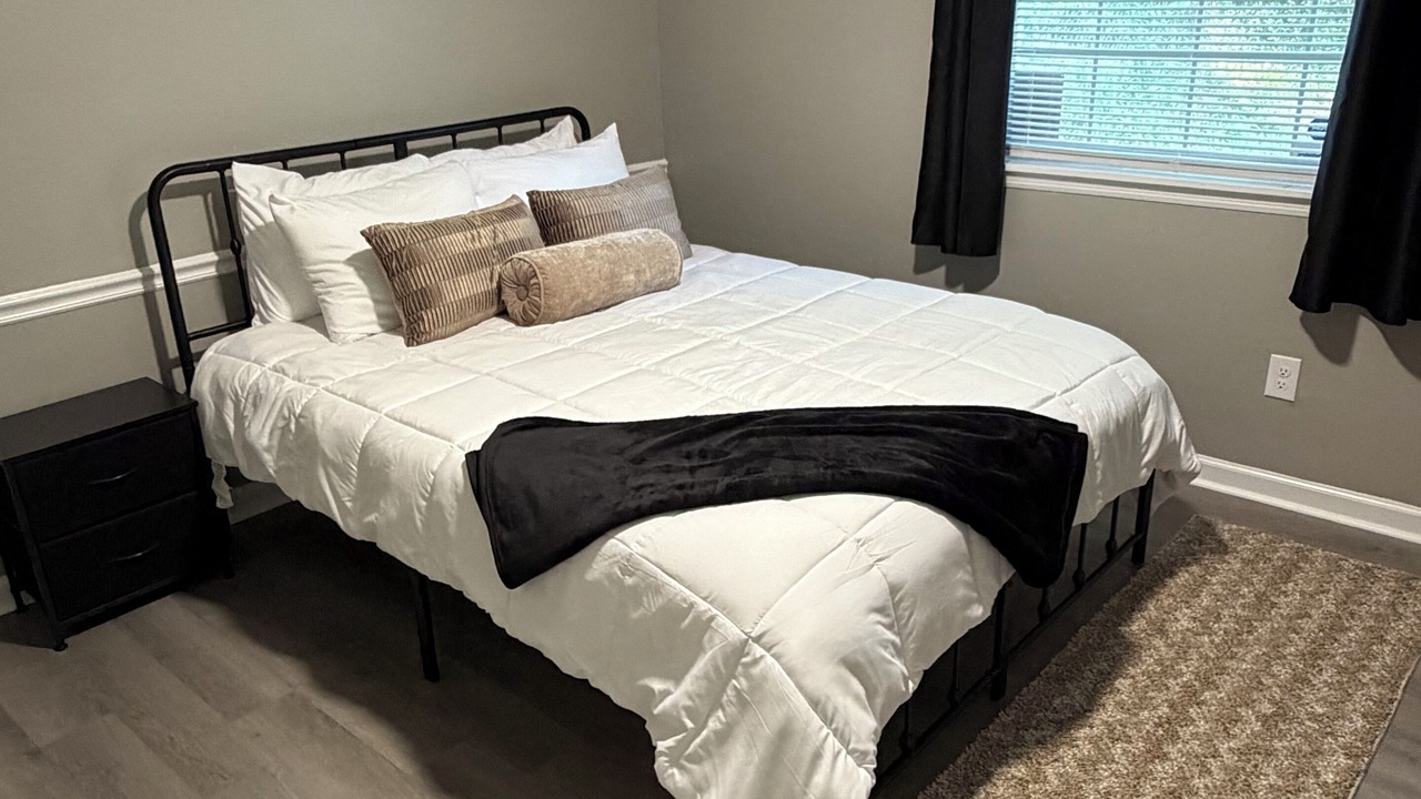 Photo of Bedroom in Tallahassee