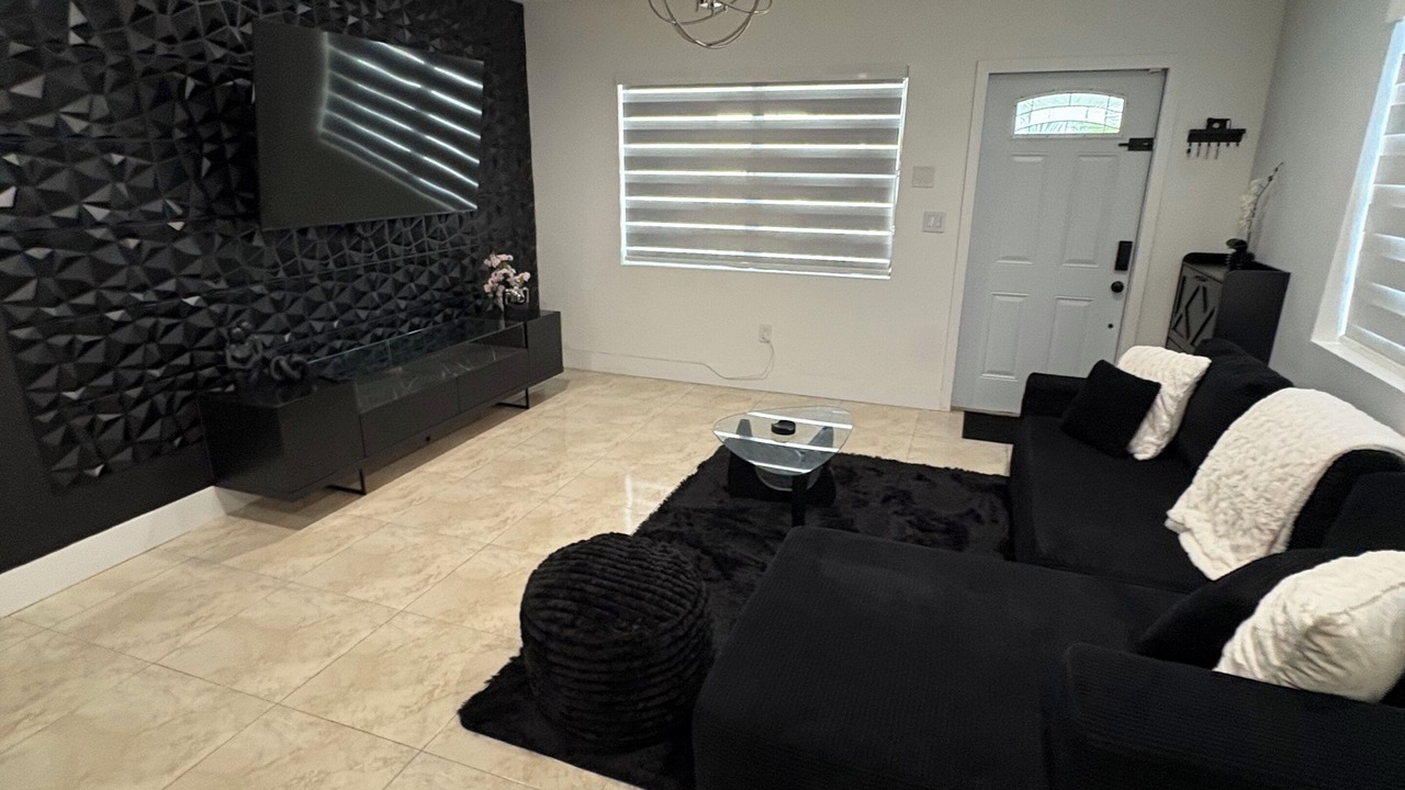 Photo of Livingroom in West Park