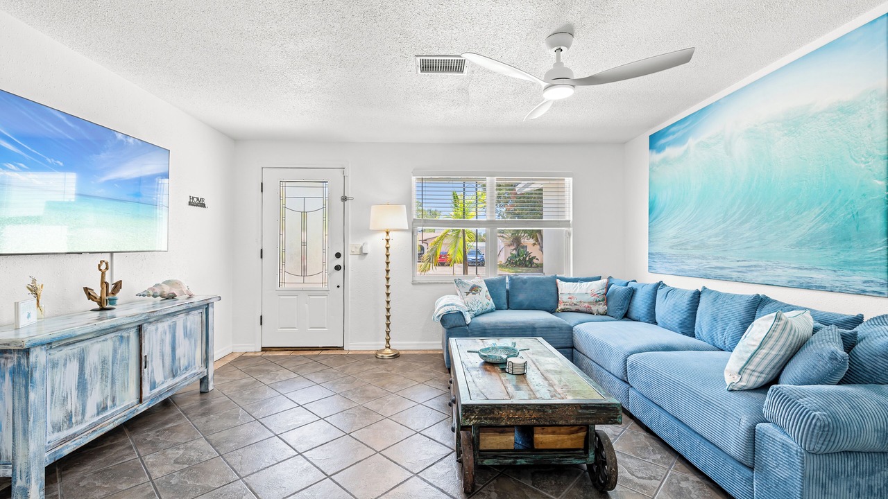 Photo of Livingroom in Anona