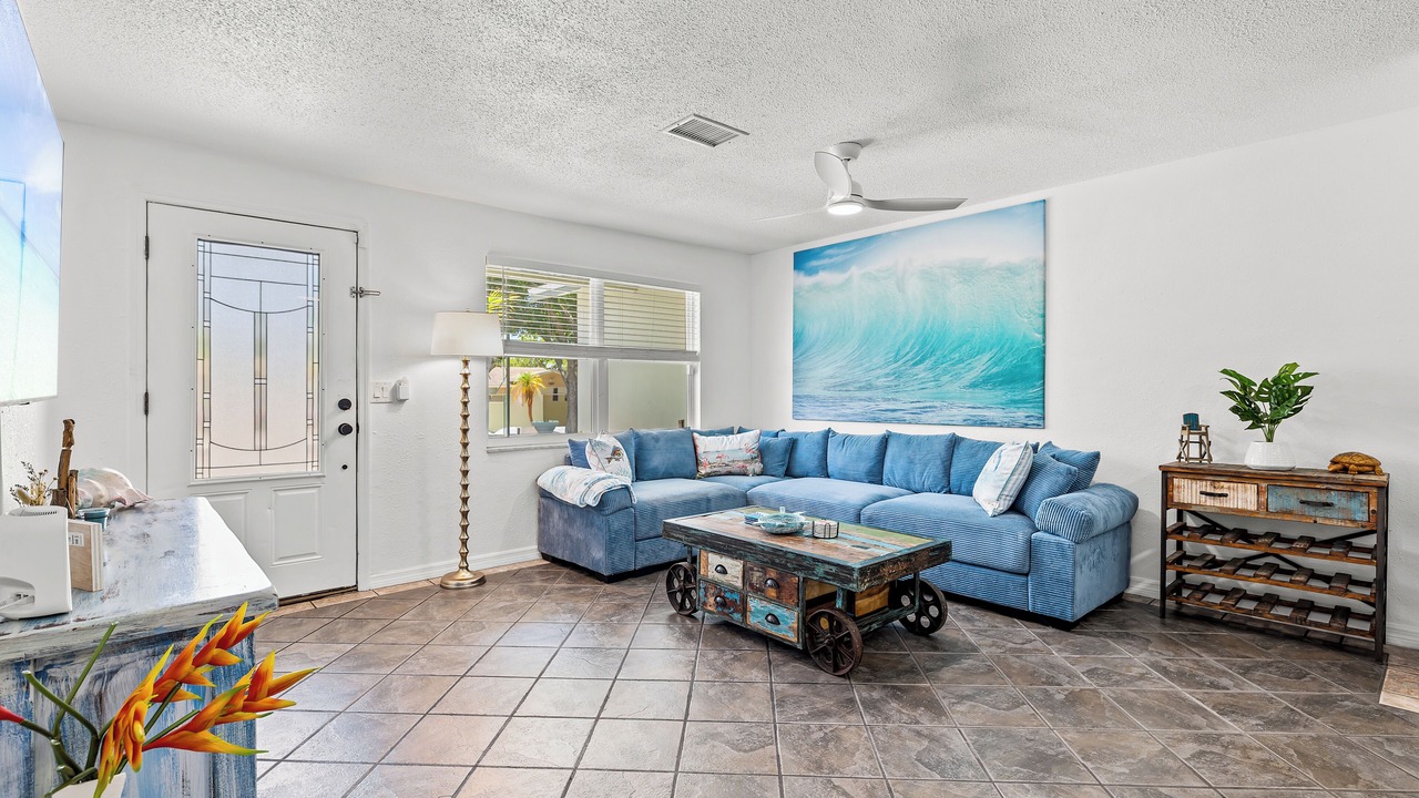 Photo of Livingroom in Anona