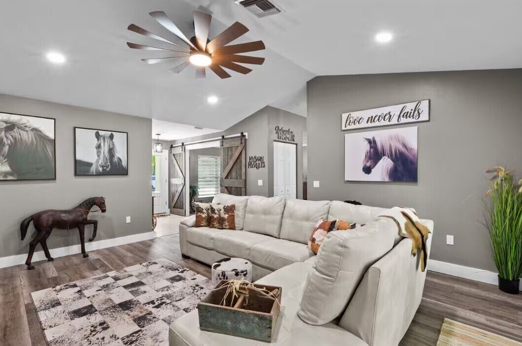 Photo of Livingroom in Williston