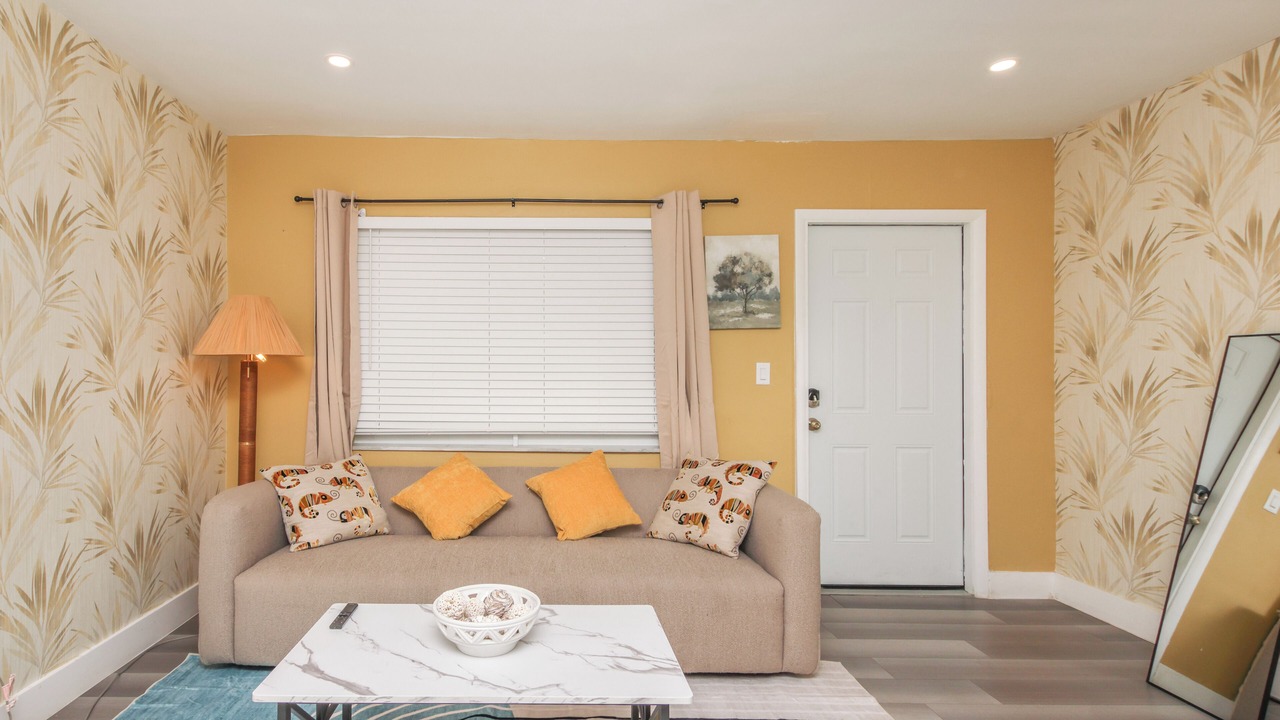 Photo of Livingroom in Harbordale