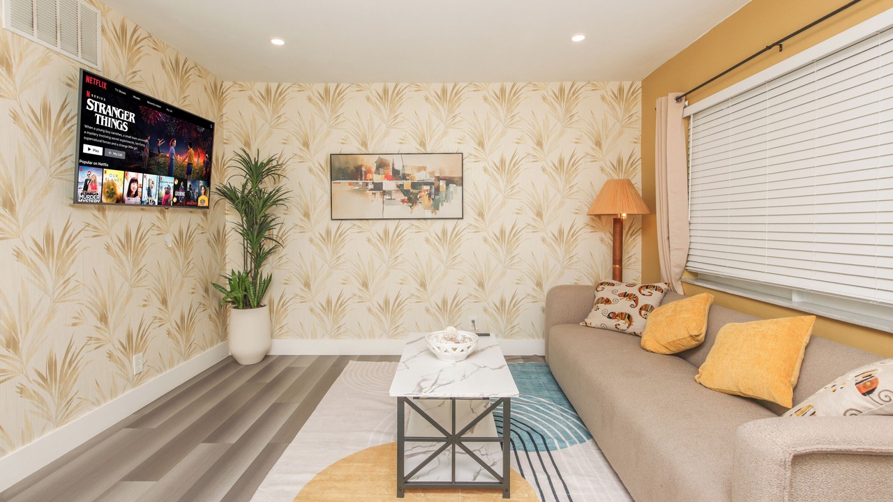 Photo of Livingroom in Harbordale