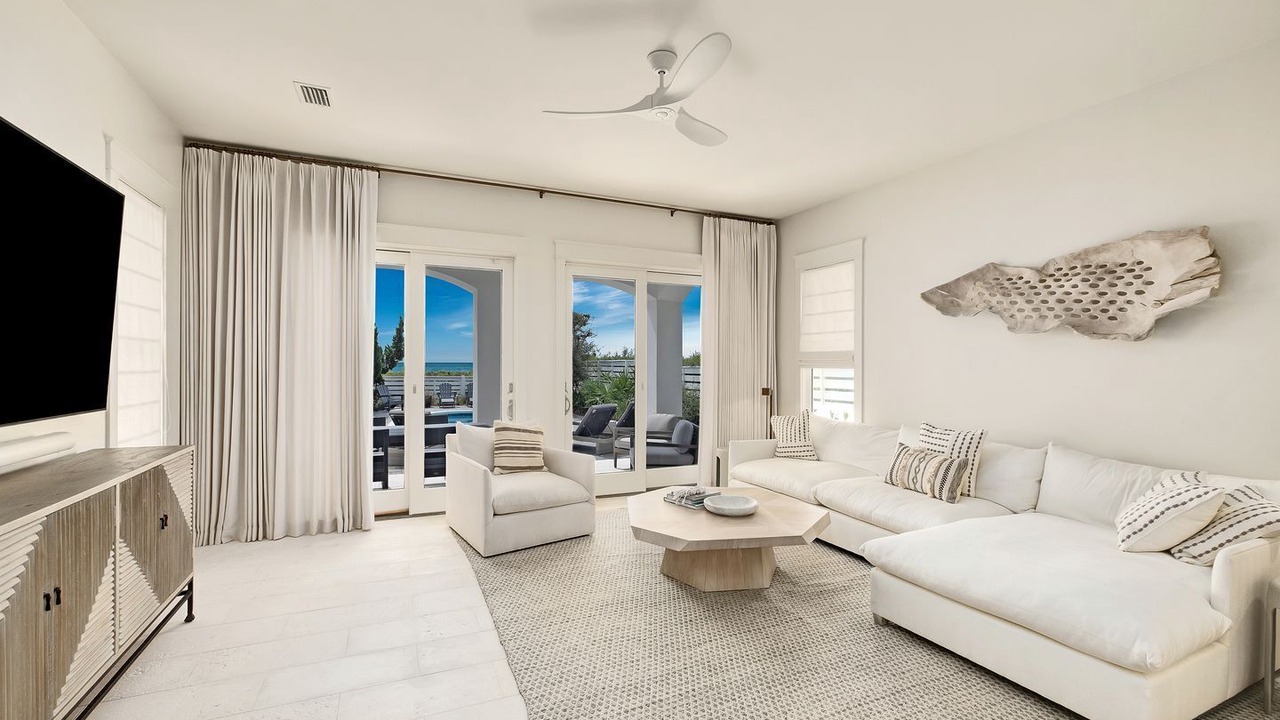 Photo of Livingroom in Seacrest