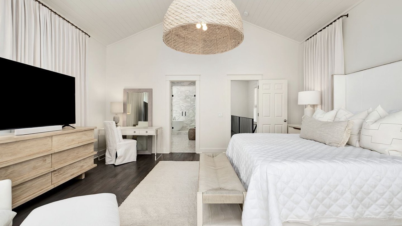 Photo of Bedroom in Seacrest