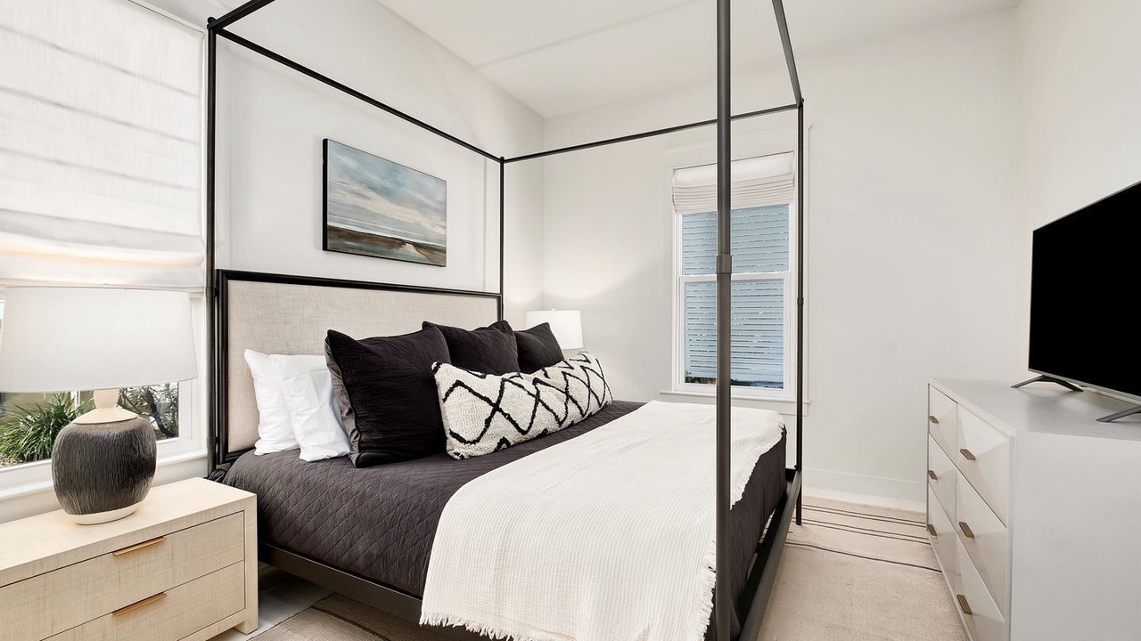 Photo of Bedroom in Seacrest