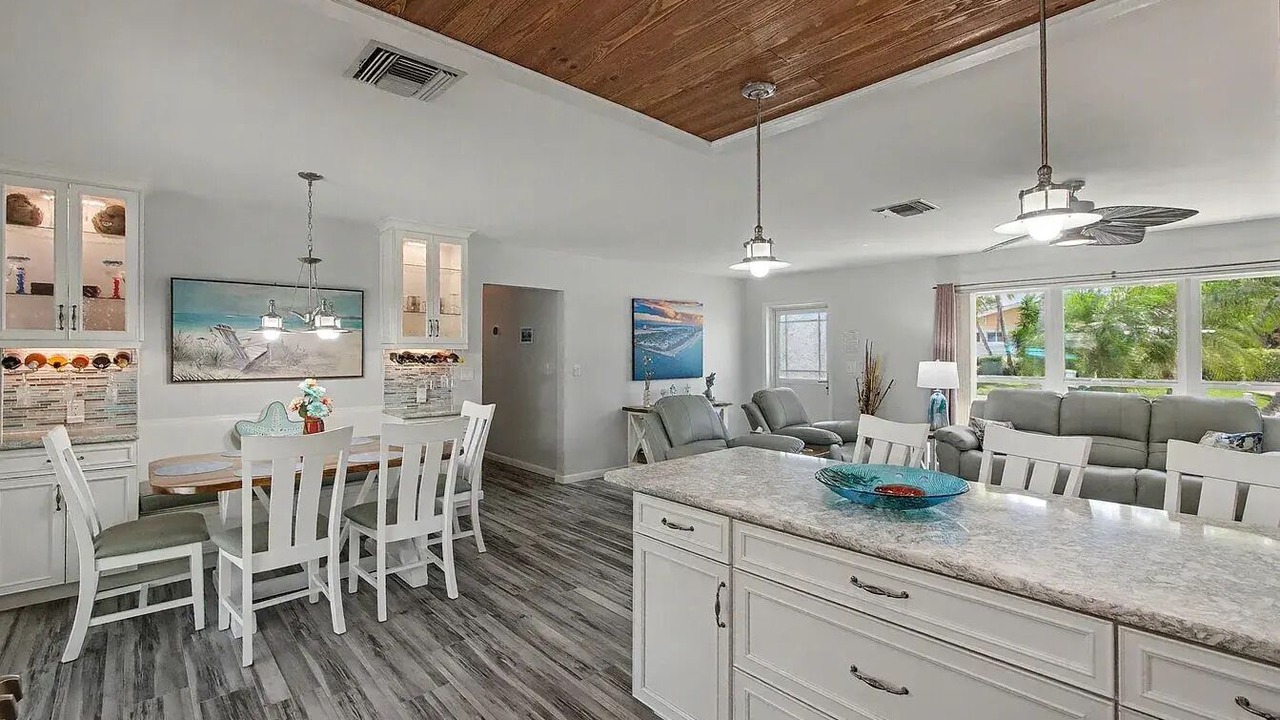 Photo of Others in Palm Beach Shores