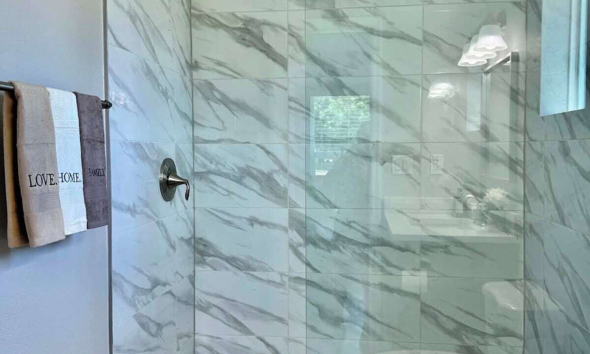 Photo of Bathroom in Diplomat