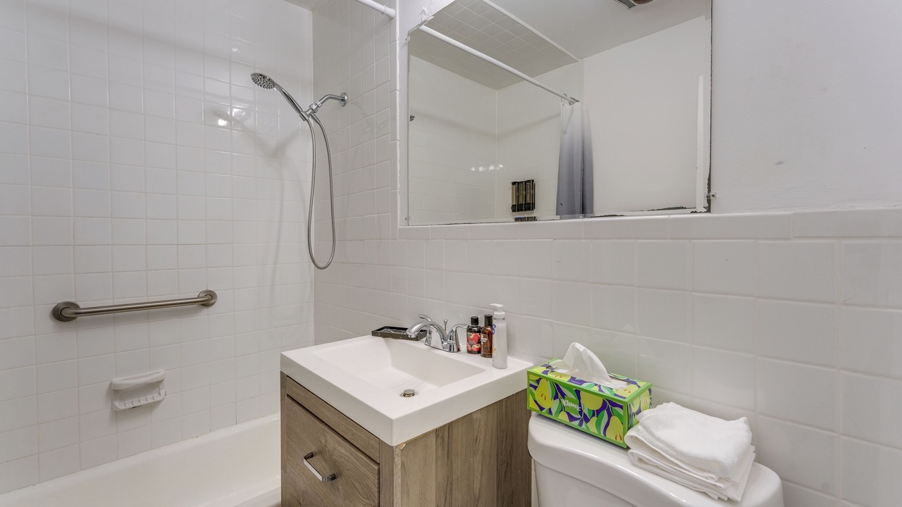 Photo of Bathroom in North Central Hollywood