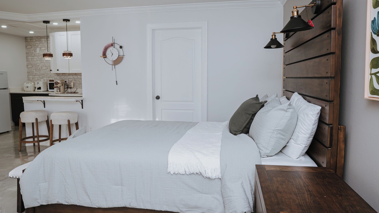 Photo of Bedroom in Diplomat