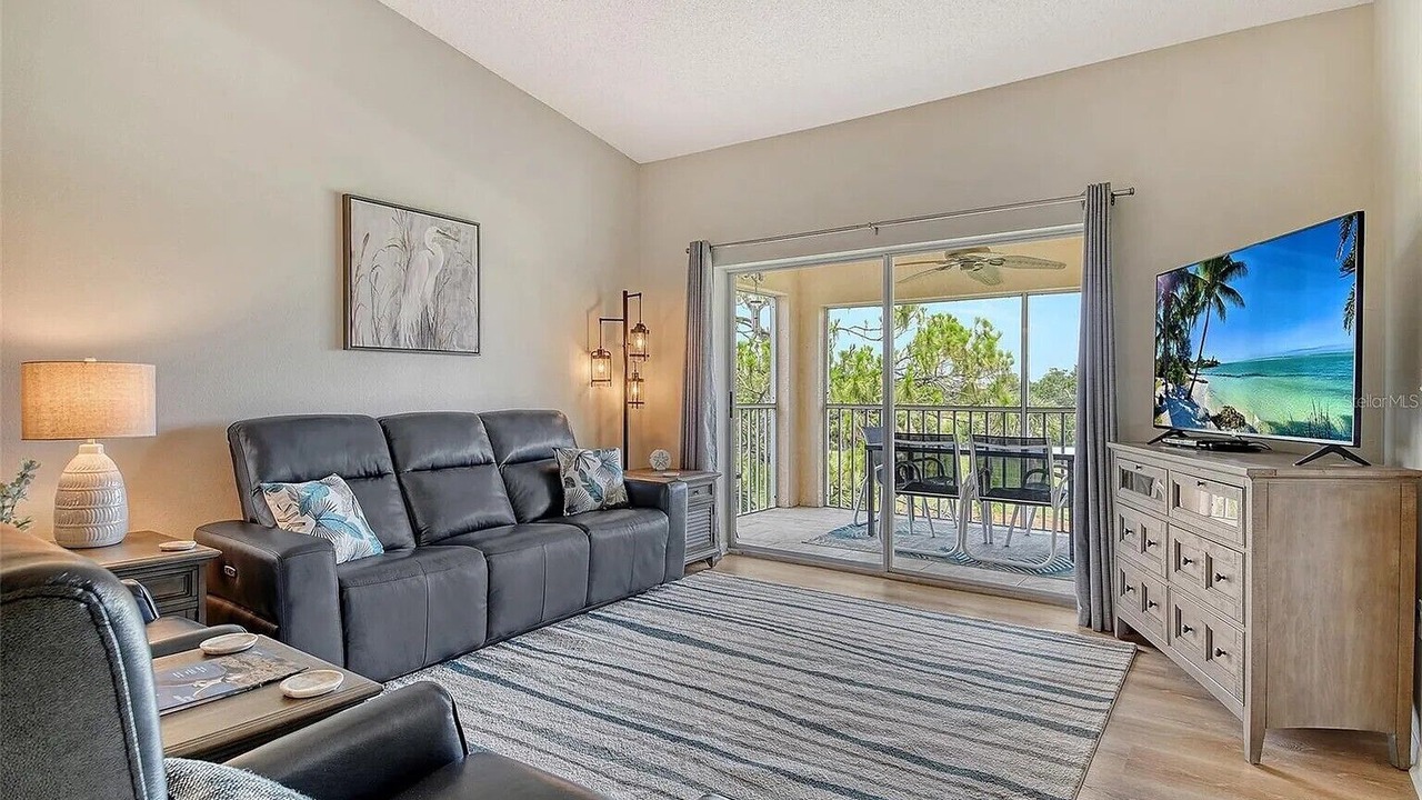 Photo of Livingroom in Palmer Ranch