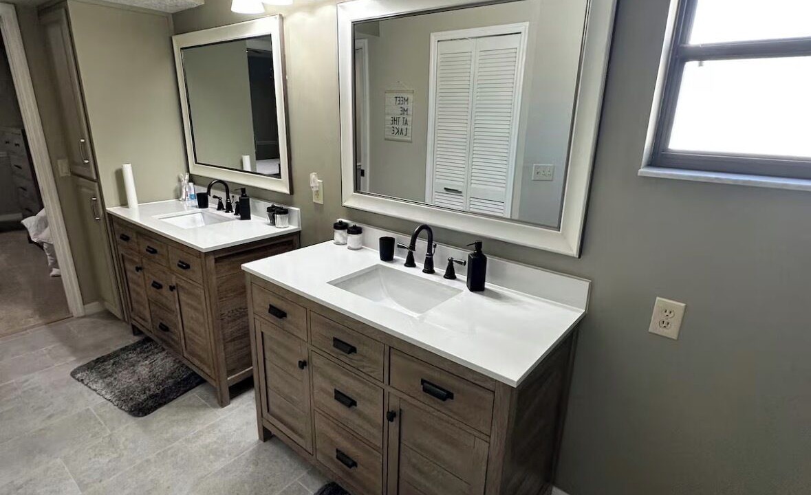 Photo of Bathroom in Tavares