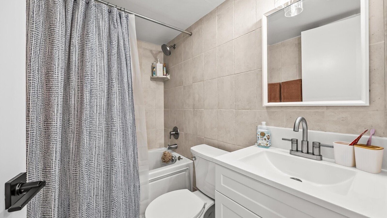 Photo of Bathroom in Hutchinson Island South