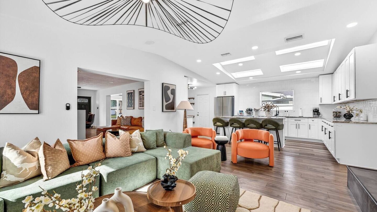 Photo of Livingroom in Sun Bay South