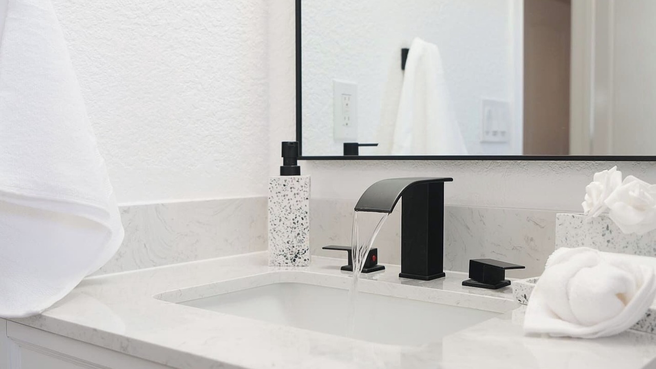 Photo of Bathroom in Timberlane Woodlake