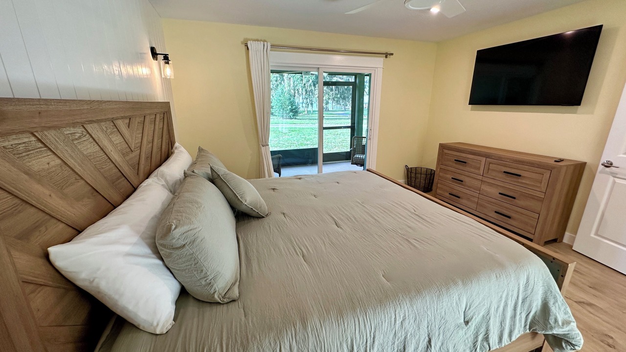 Photo of Bedroom in Okahumpka