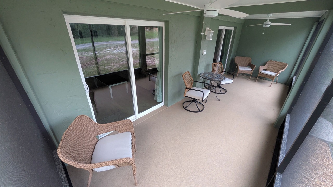Photo of Patio Balcony in Okahumpka