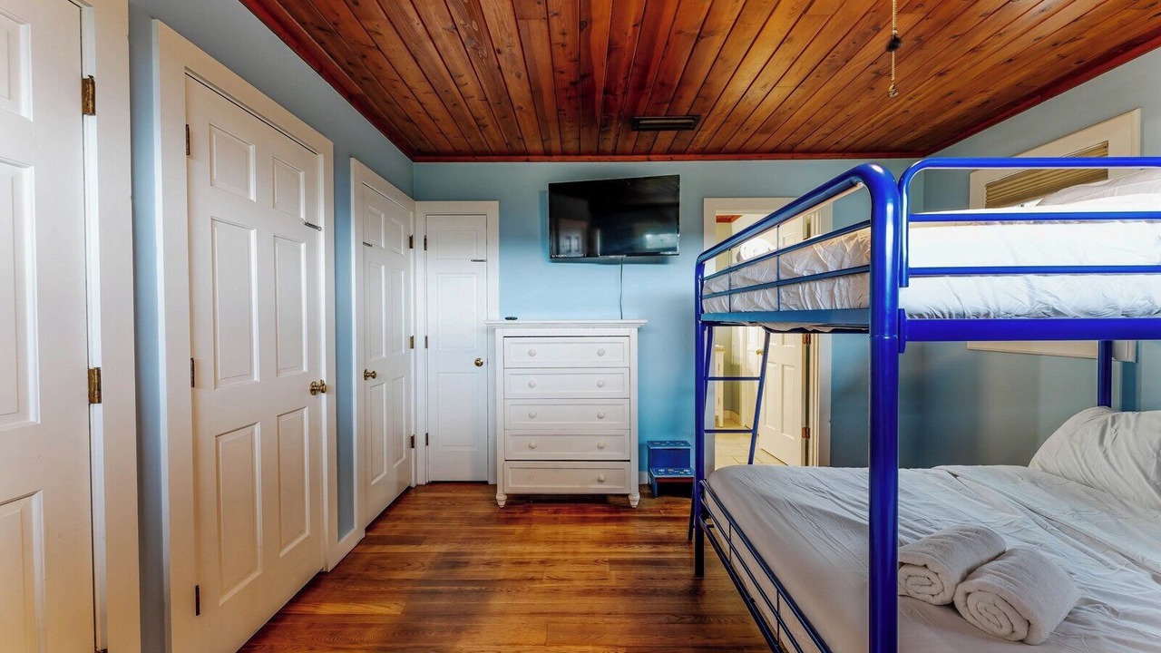 Photo of Bedroom in Jensen Beach