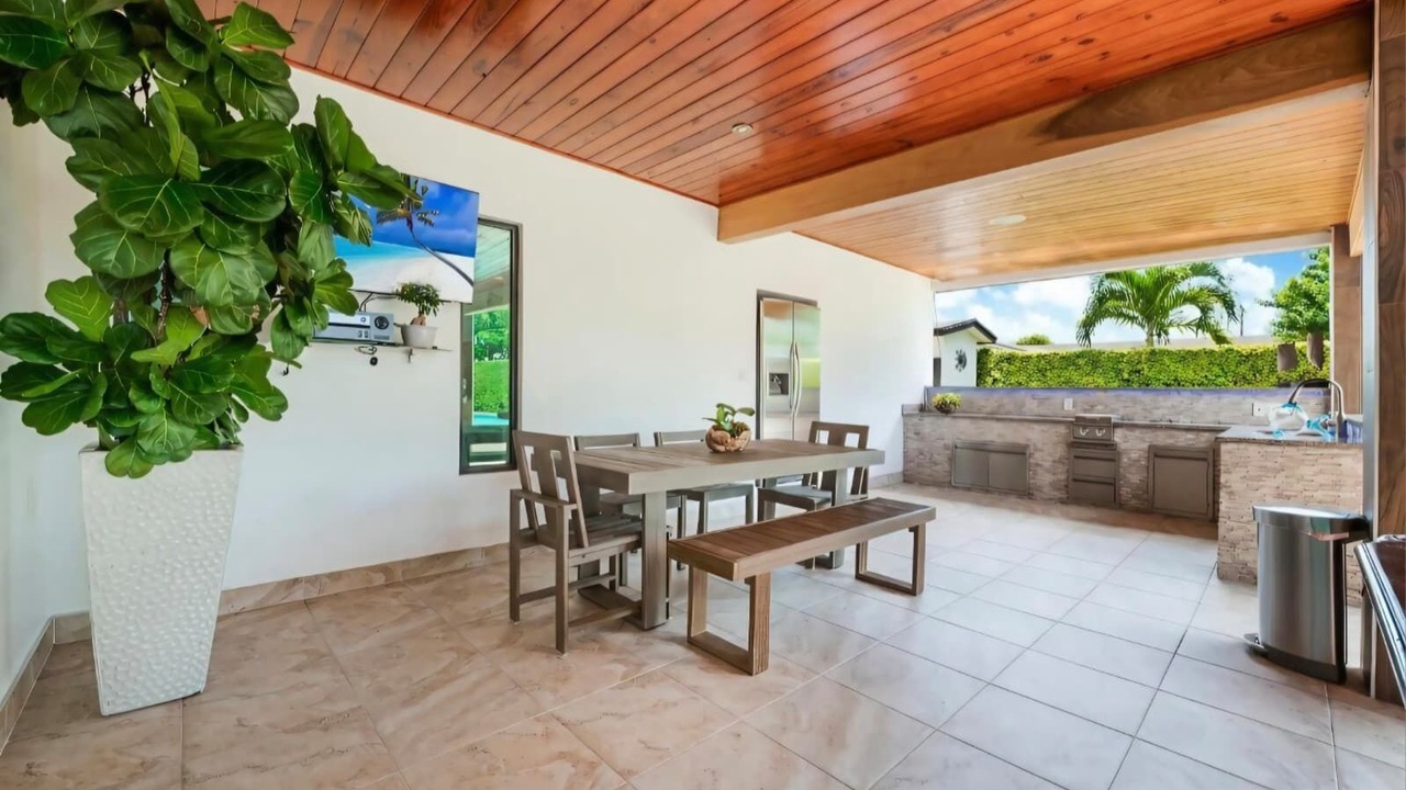 Photo of Outdoor in Palmetto Estates