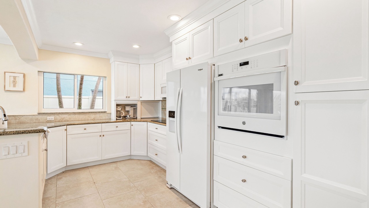 Photo of Kitchen in Redington Beach