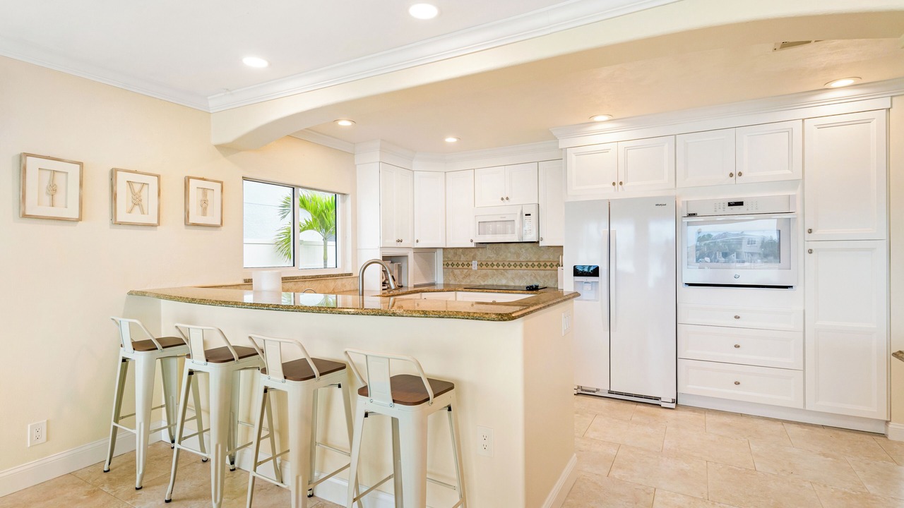 Photo of Kitchen in Redington Beach