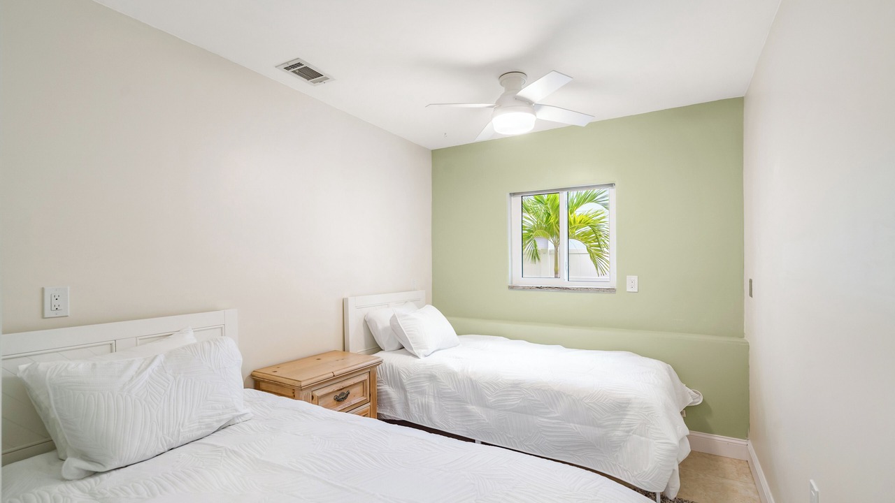 Photo of Bedroom in Redington Beach