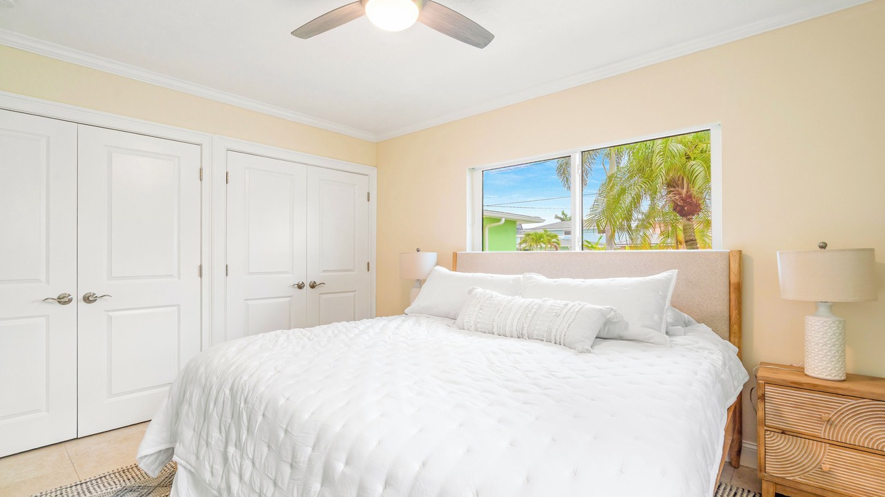 Photo of Bedroom in Redington Beach