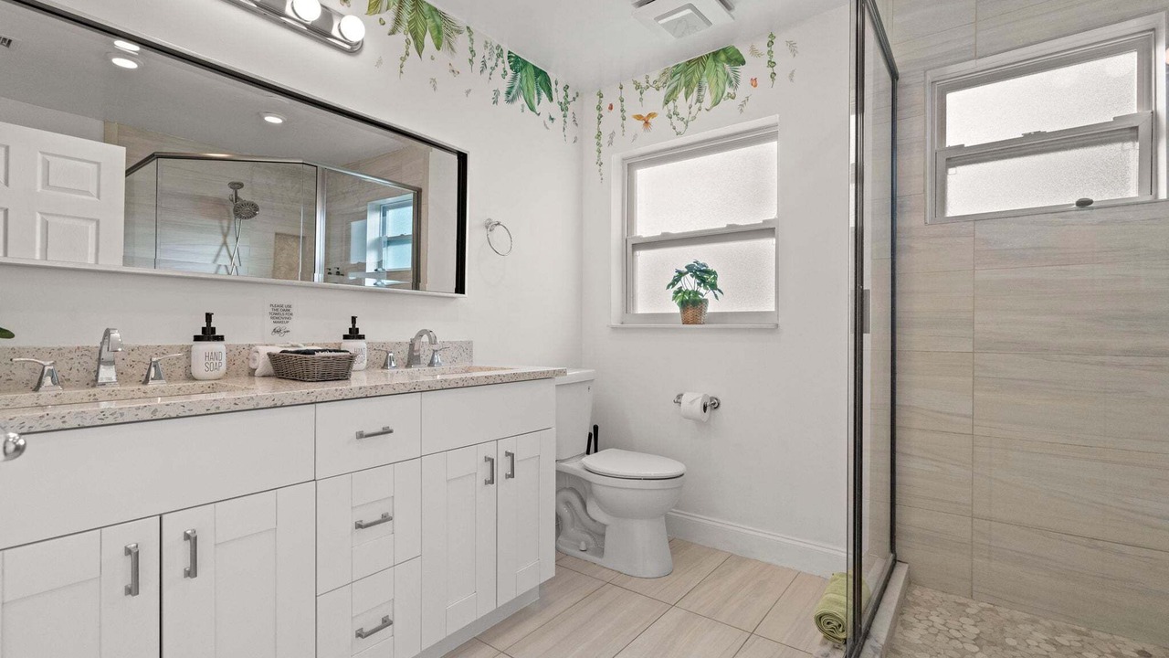 Photo of Bathroom in Seminole