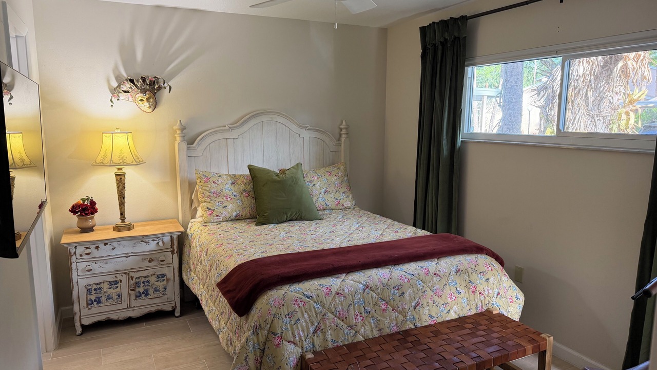 Photo of Bedroom in Bayou Oaks