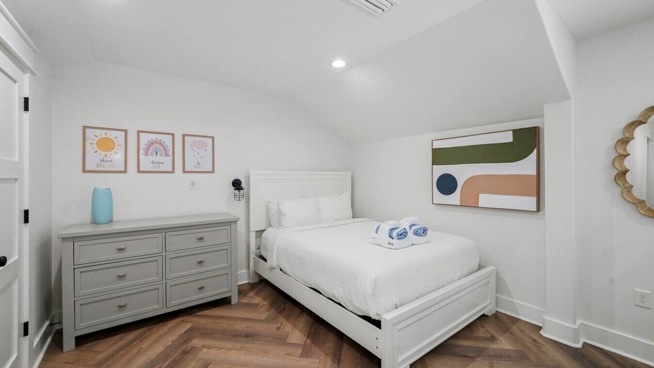 Photo of Bedroom in Mexico Beach